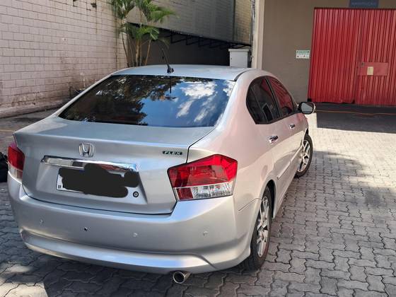 HONDA CITY 1.5 EX 16V FLEX 4P MANUAL HONDA CITY 1.5 EX 16V FLEX 4P MANUAL